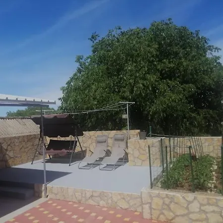 K-20879 Two Bedroom House With Terrace Kasic, * Kasic