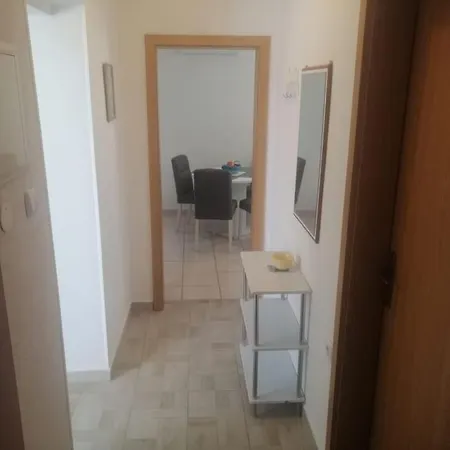 K-20879 Two Bedroom House With Terrace Kasic, بيت للعطل