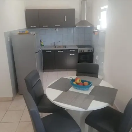 بيت للعطل K-20879 Two Bedroom House With Terrace Kasic,